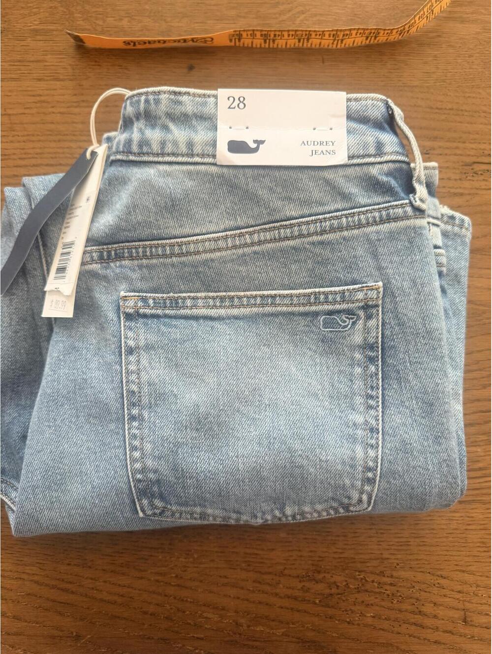 Vineyard Vines Light Wash Straight Leg Jeans with 15.5 Inch Waist - Picture 7 of 7